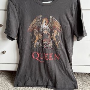 Queen grey shirt
